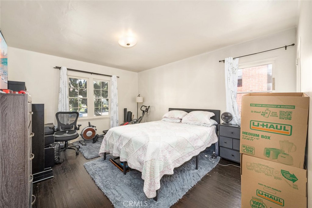 2442 Magnolia Avenue