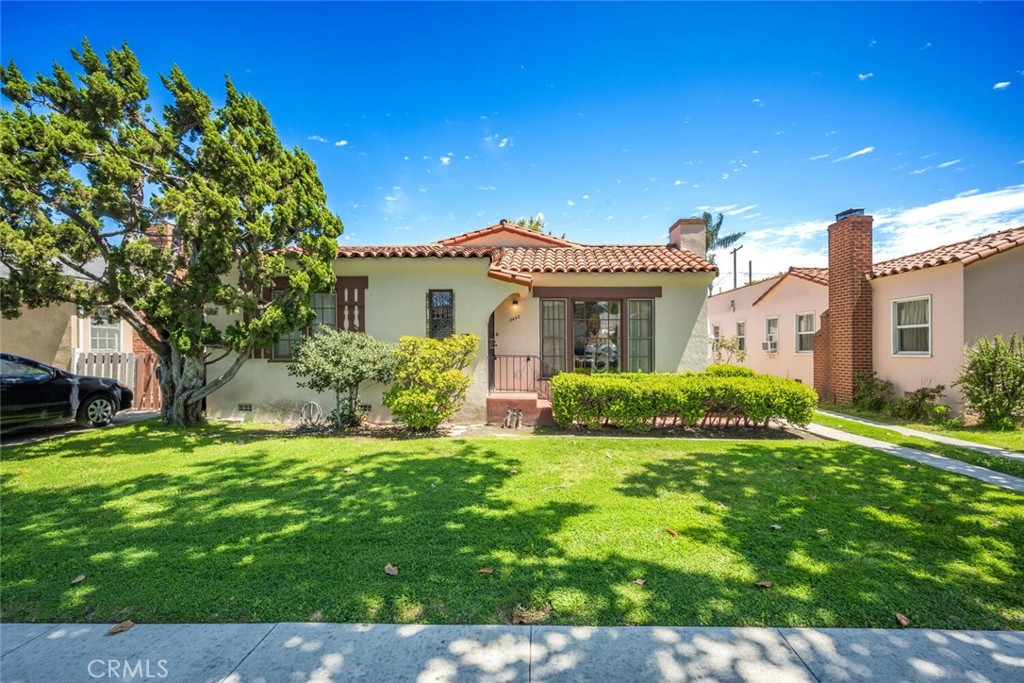 2442 Magnolia Avenue