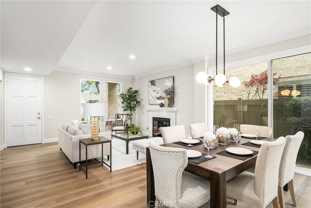 617 W Terrylynn Place