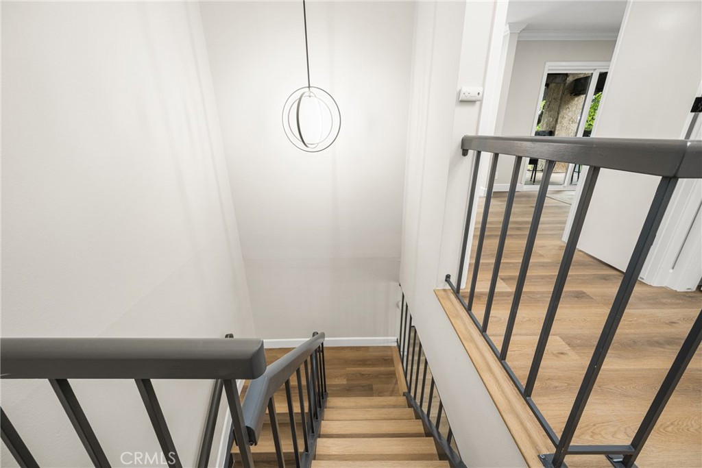 617 W Terrylynn Place