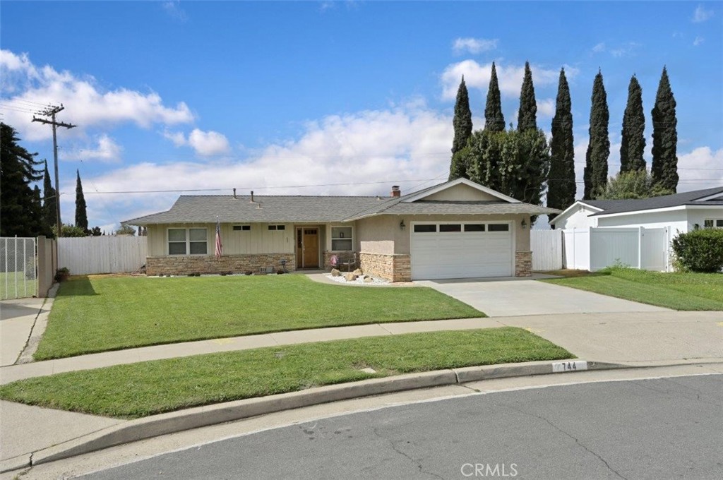 744 MATHEWSON Avenue