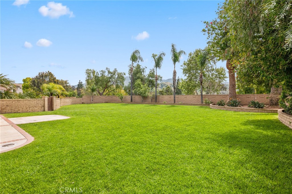 5545 Leafy Meadow Lane