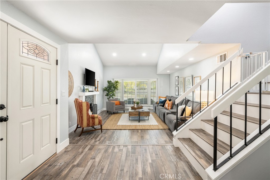 7400 E Woodsboro Avenue