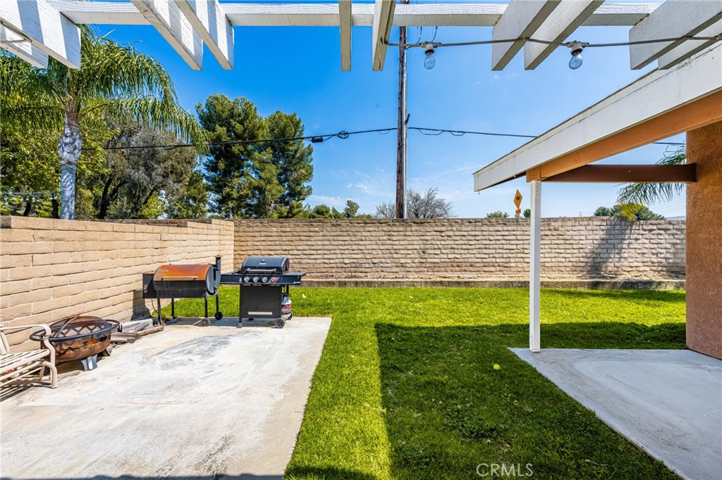 7400 E Woodsboro Avenue