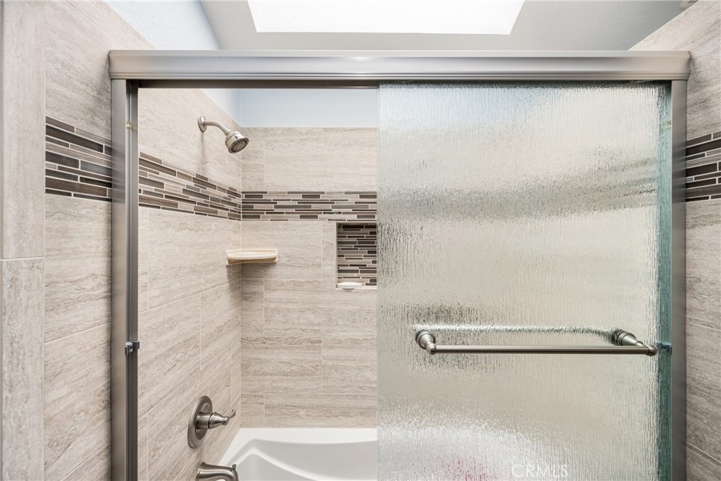 7400 E Woodsboro Avenue