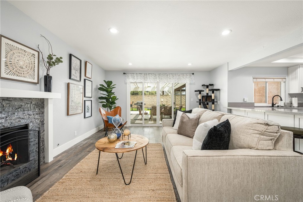 7400 E Woodsboro Avenue