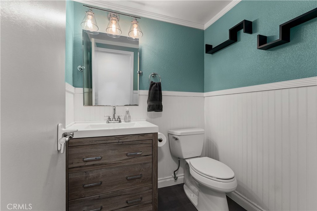 6516 E Camino Vista 2