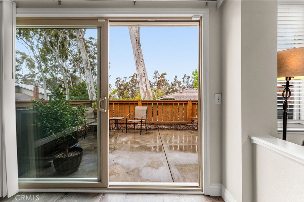 6516 E Camino Vista 2