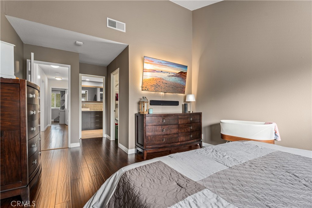 6516 E Camino Vista 2