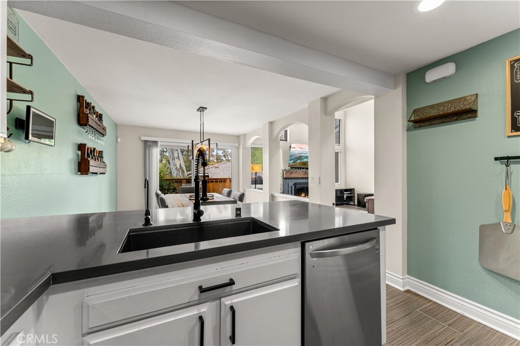 6516 E Camino Vista 2