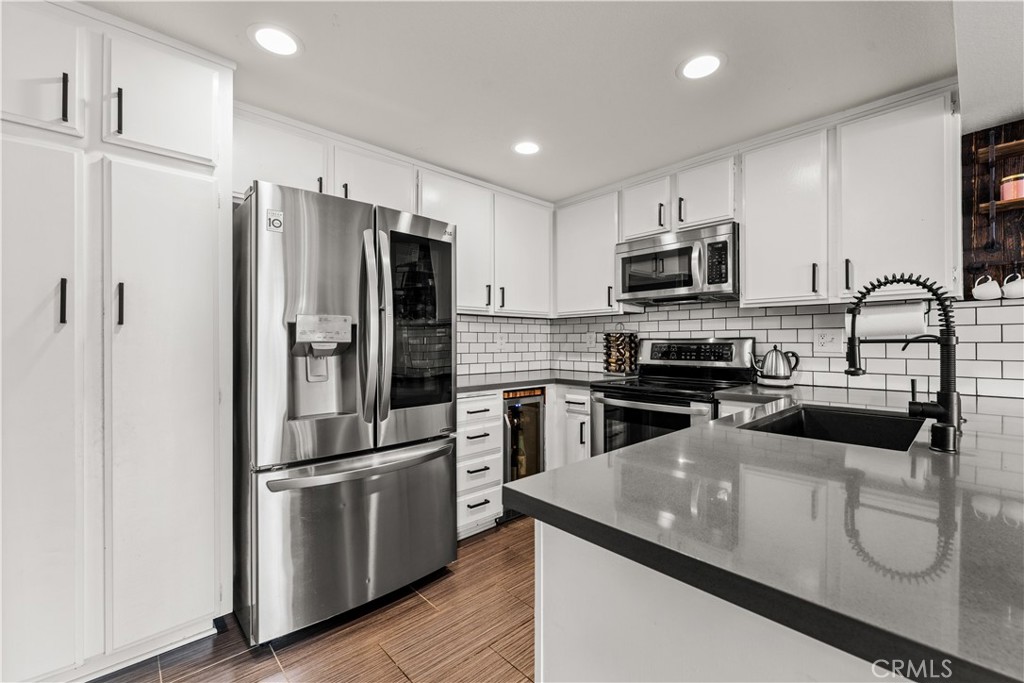 6516 E Camino Vista 2