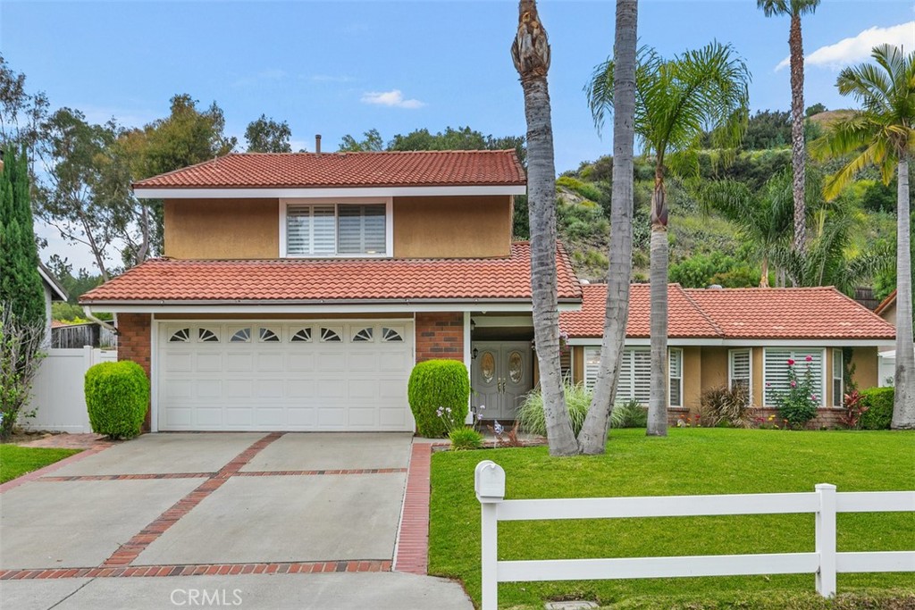 20655 Calle Bella