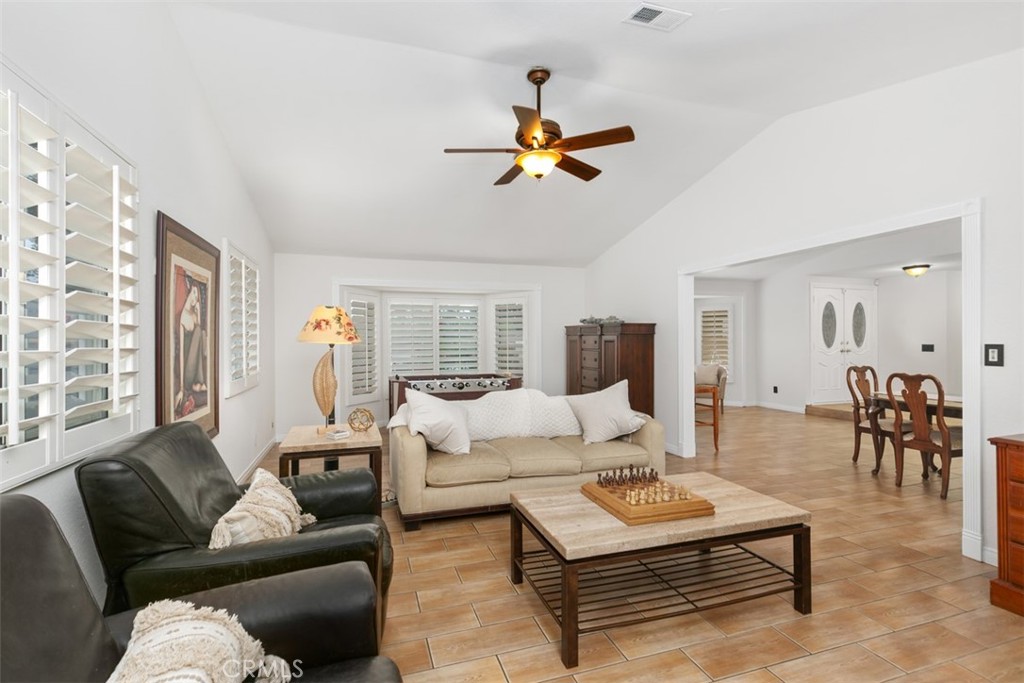 20655 Calle Bella