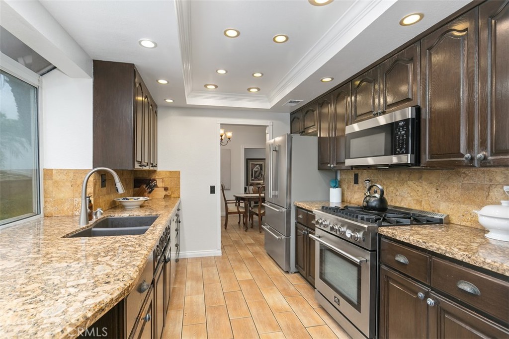 20655 Calle Bella
