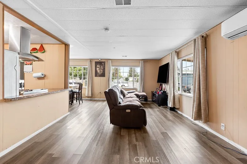 320 N Park Vista # 126