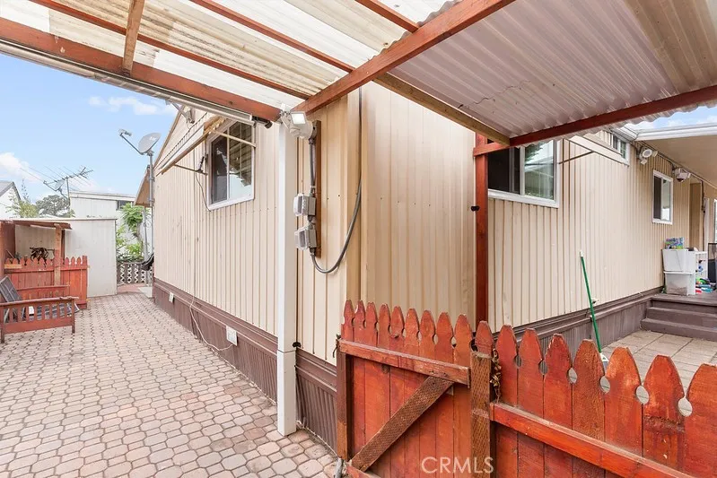 320 N Park Vista # 126