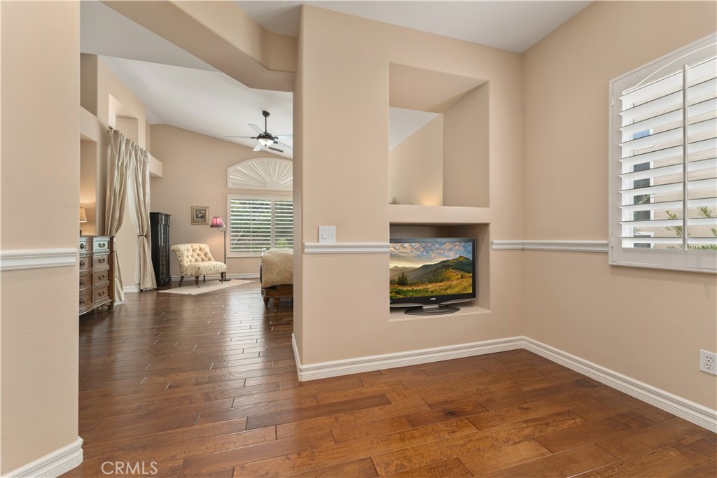 8734 E Banner Ridge Drive