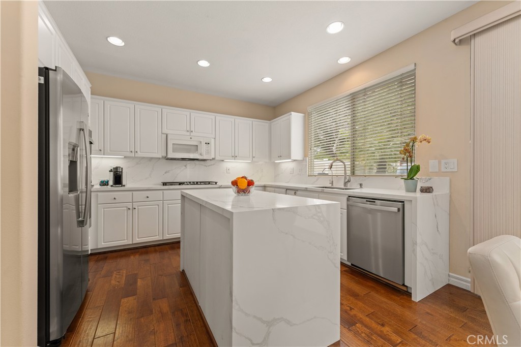 8734 E Banner Ridge Drive