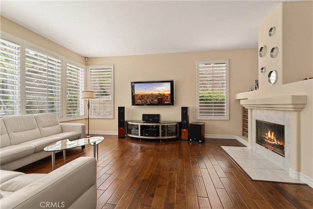 8734 E Banner Ridge Drive