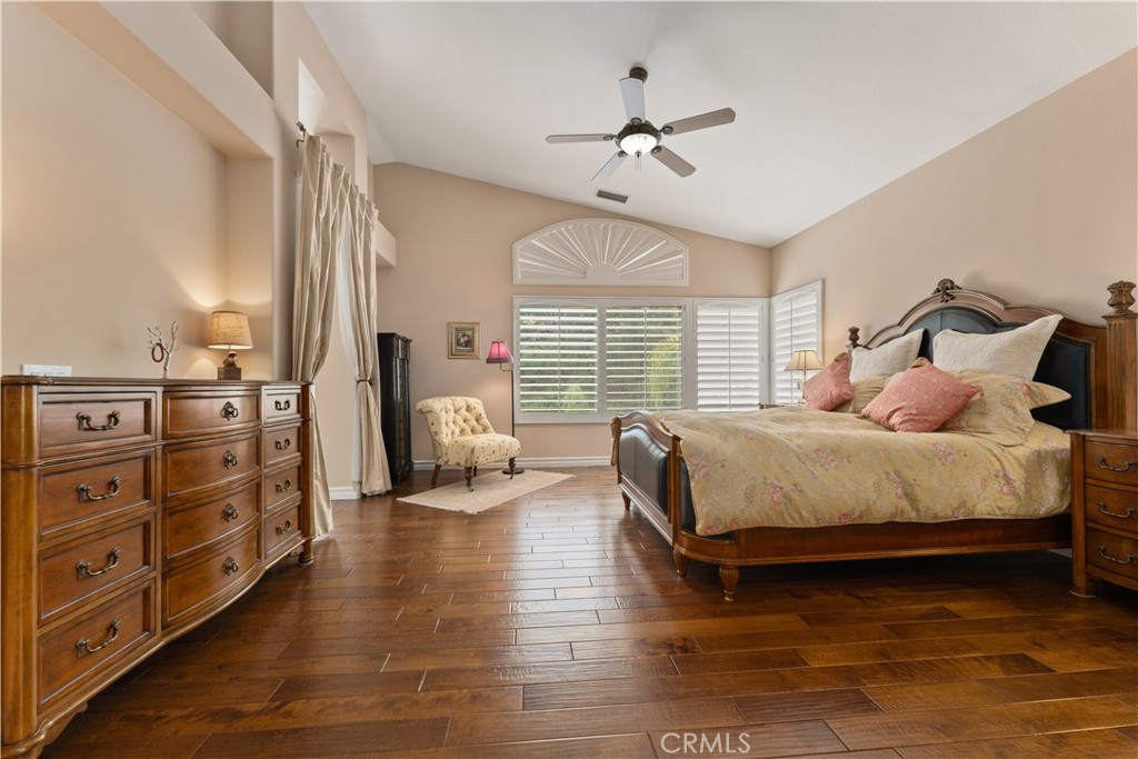 8734 E Banner Ridge Drive