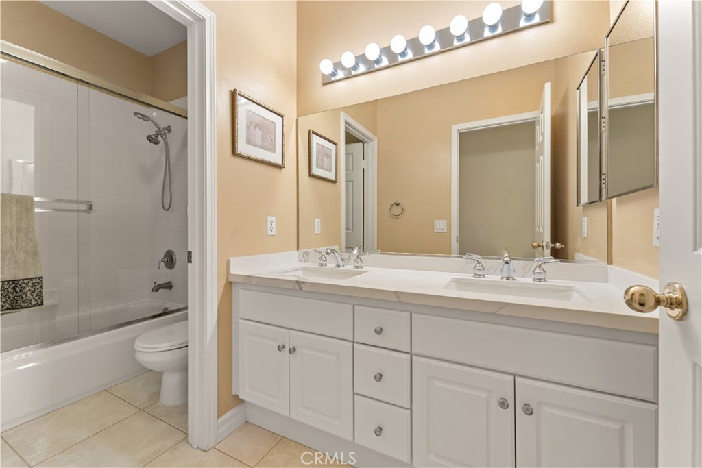 8734 E Banner Ridge Drive