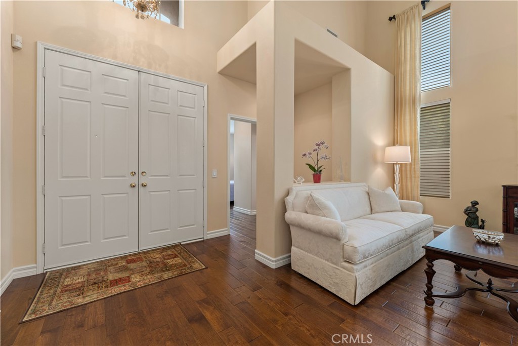 8734 E Banner Ridge Drive