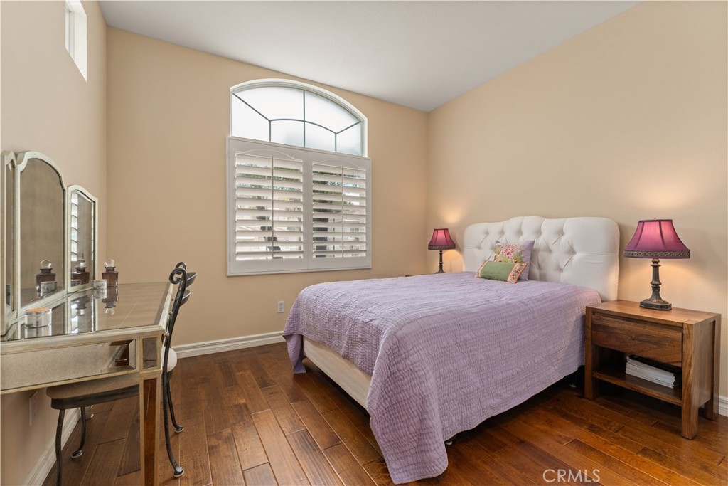 8734 E Banner Ridge Drive