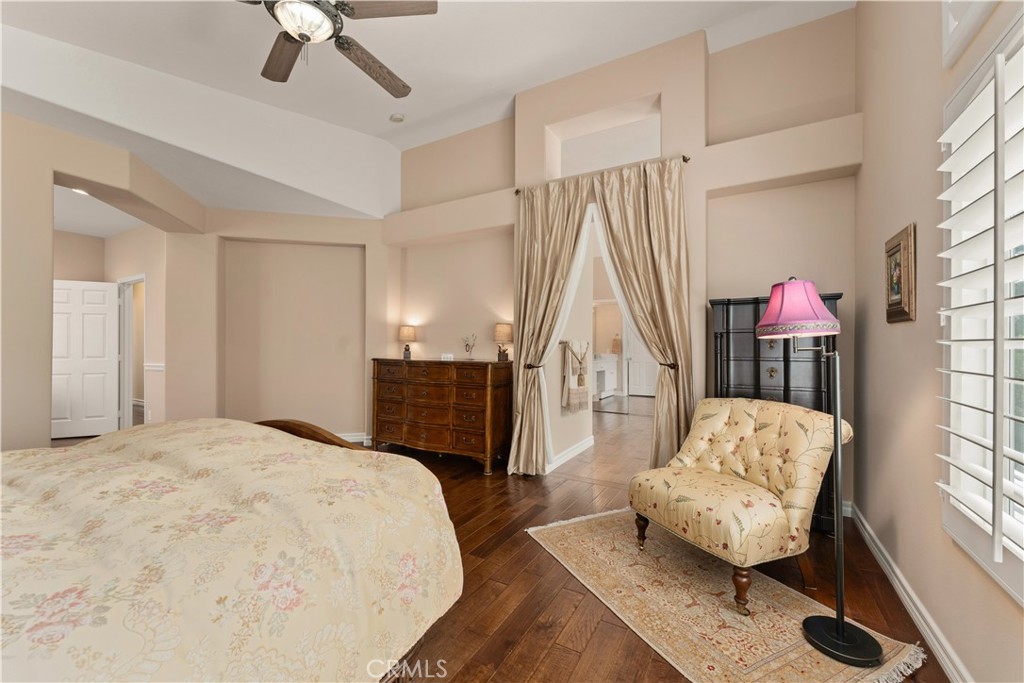 8734 E Banner Ridge Drive