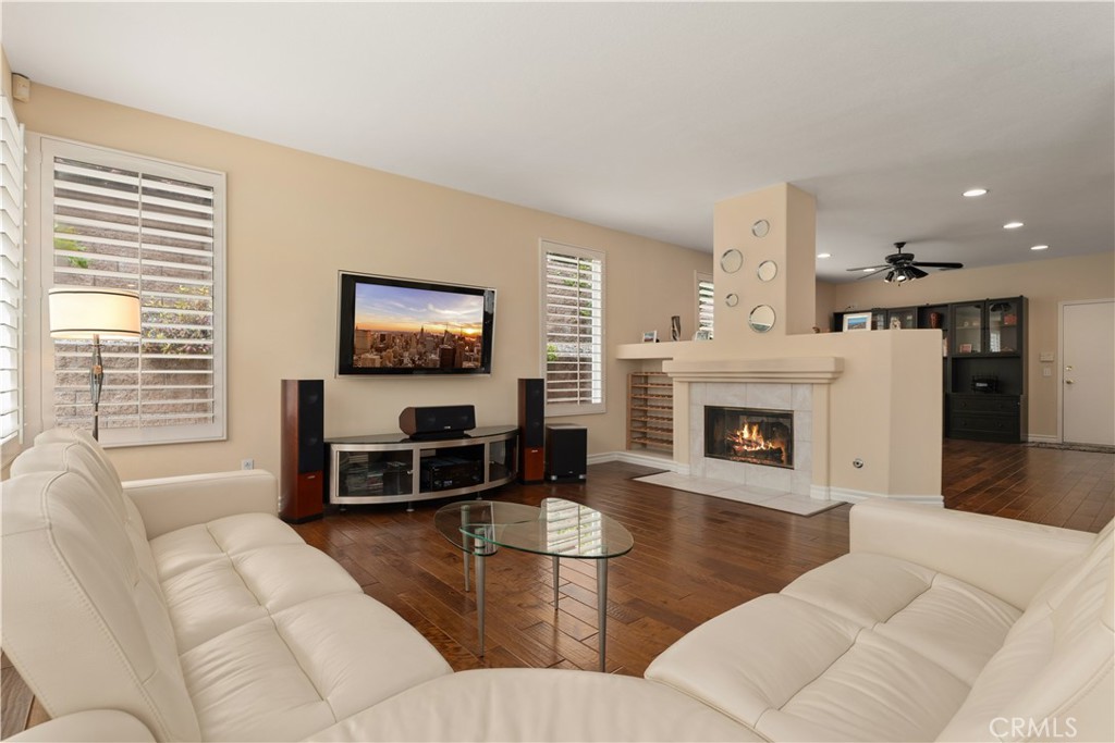 8734 E Banner Ridge Drive