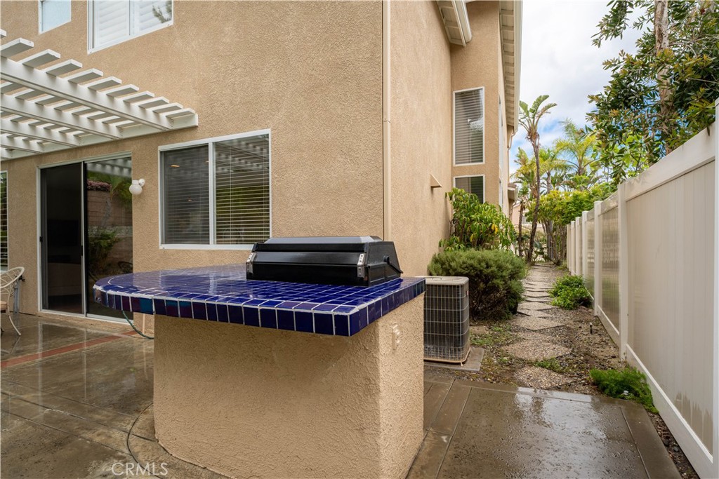 8734 E Banner Ridge Drive