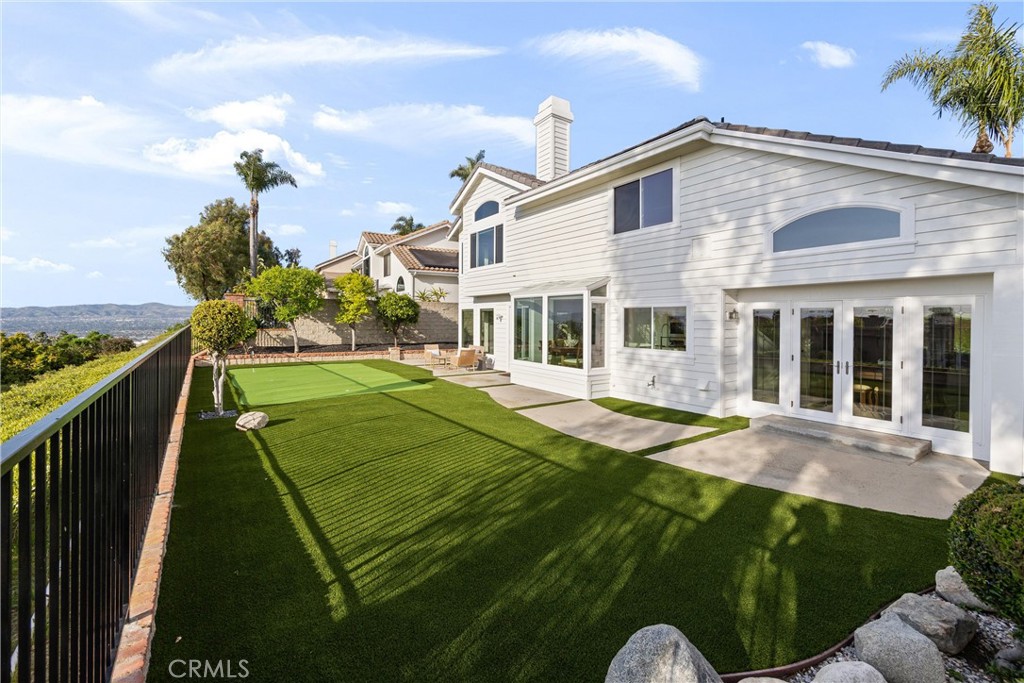 4021 E Regency Avenue