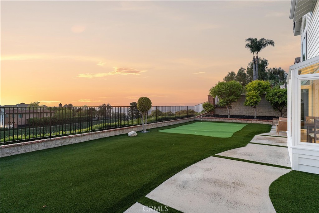 4021 E Regency Avenue