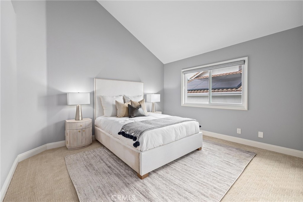 4021 E Regency Avenue