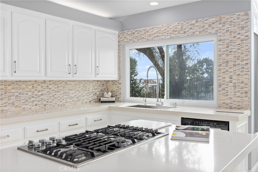 4021 E Regency Avenue