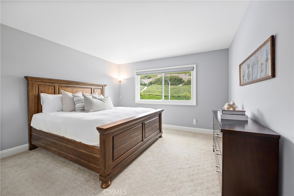 4021 E Regency Avenue