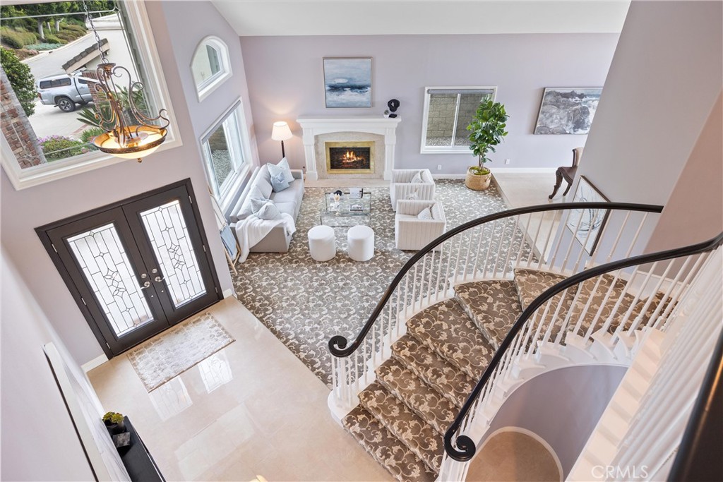 4021 E Regency Avenue