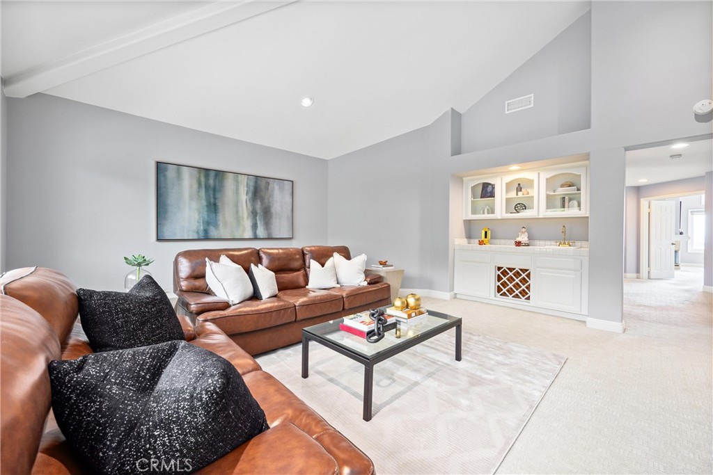 4021 E Regency Avenue