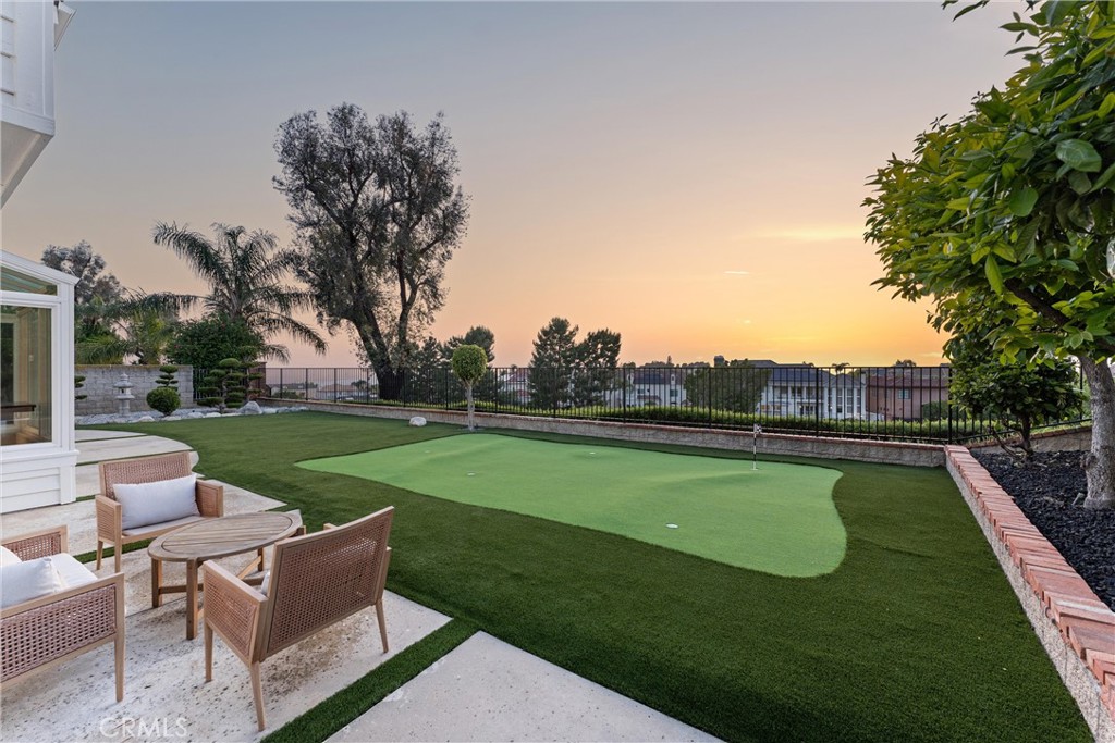 4021 E Regency Avenue