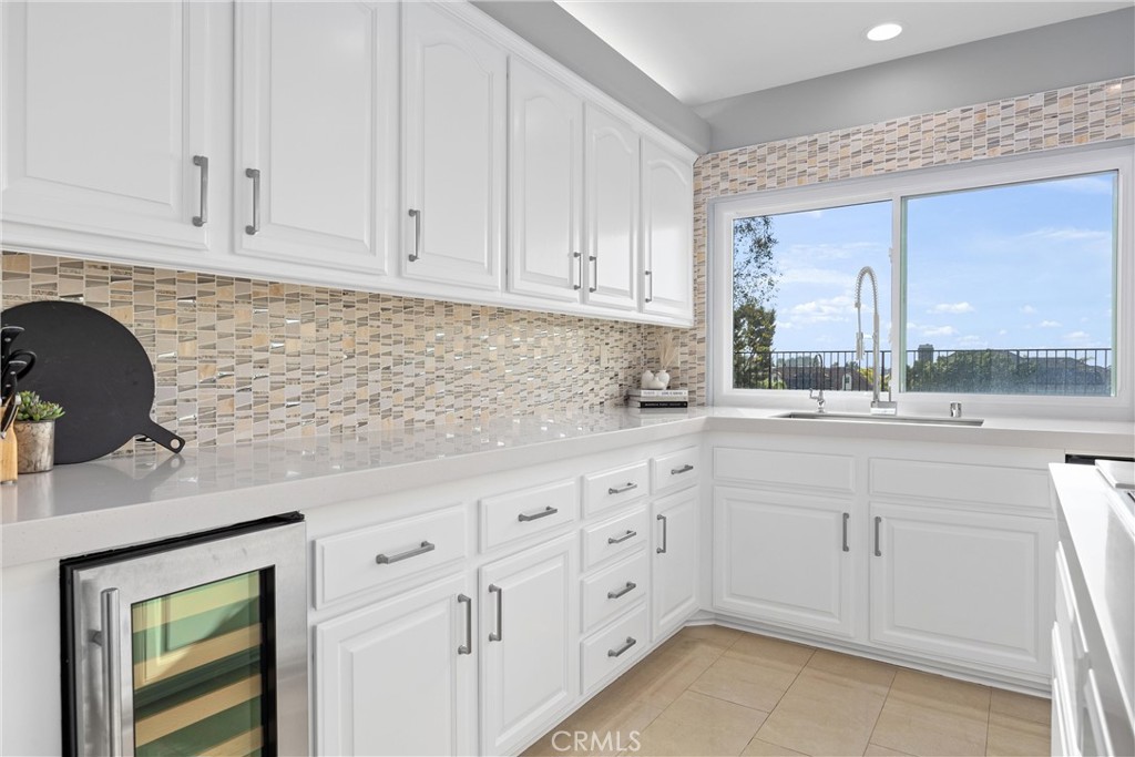 4021 E Regency Avenue