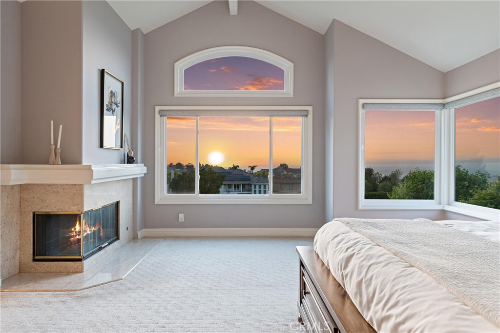 4021 E Regency Avenue