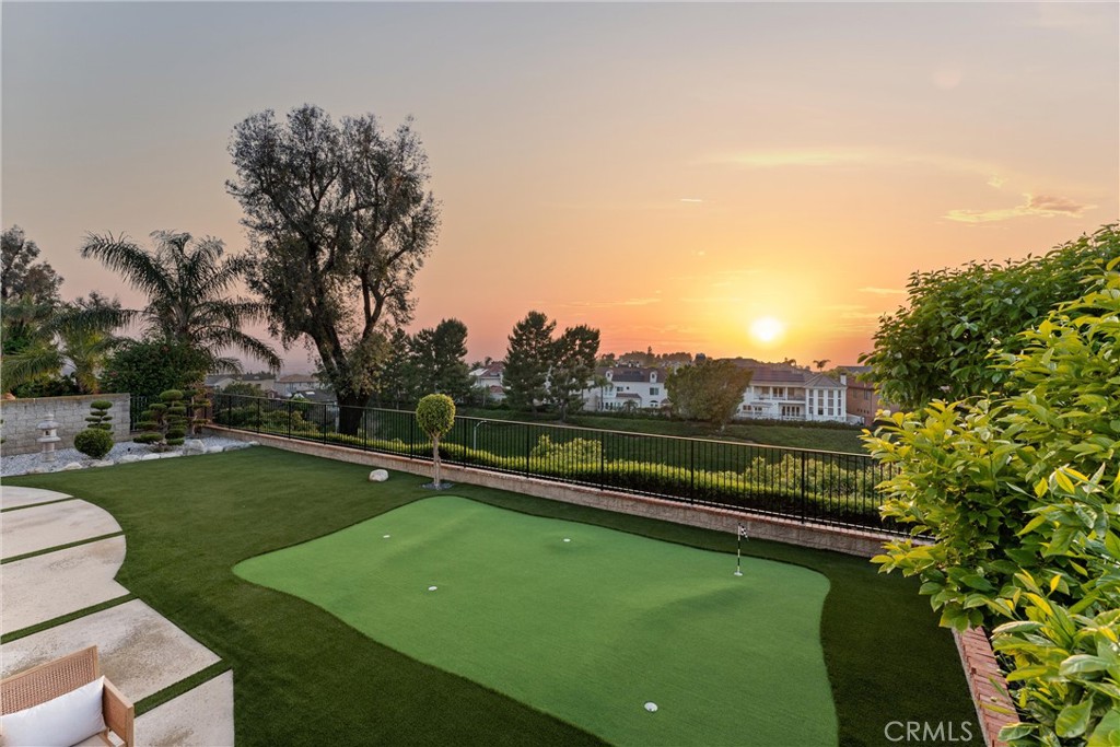 4021 E Regency Avenue