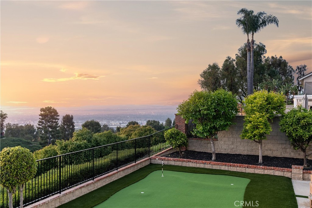 4021 E Regency Avenue