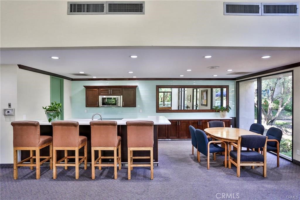 412 N Bellflower Boulevard 318