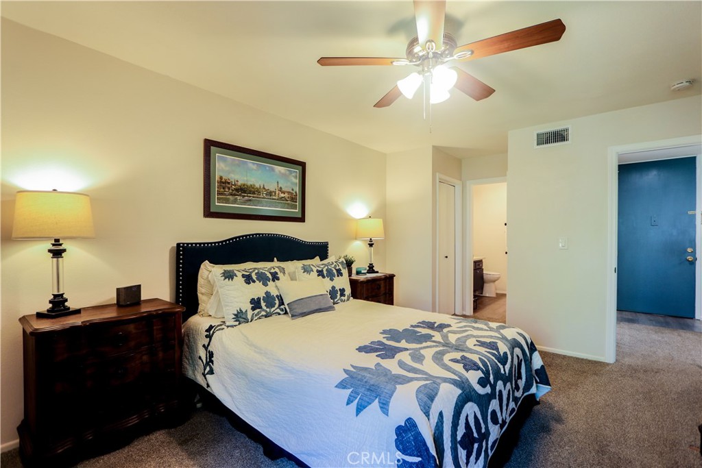 412 N Bellflower Boulevard 318