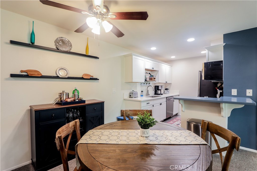 412 N Bellflower Boulevard 318