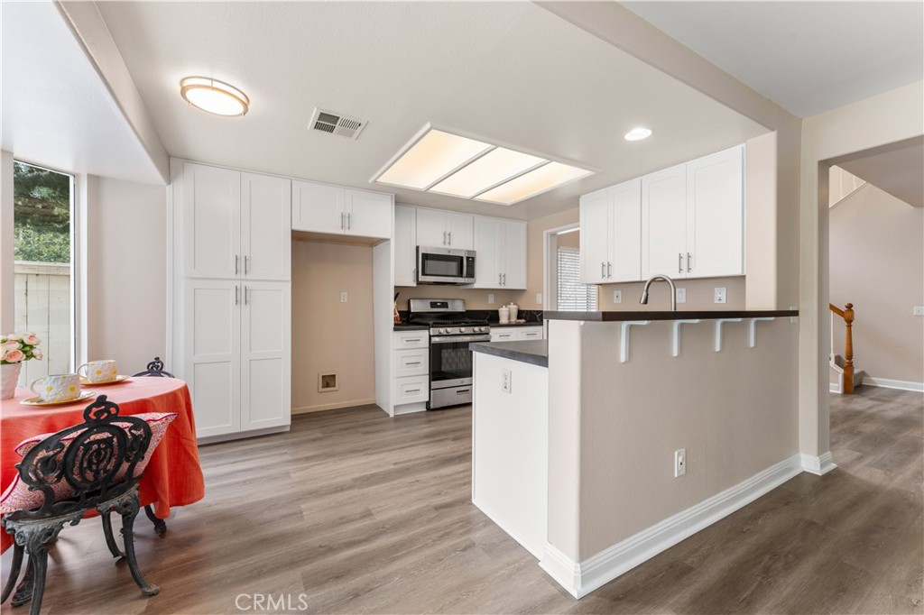 1072 S Laughingbrook Court