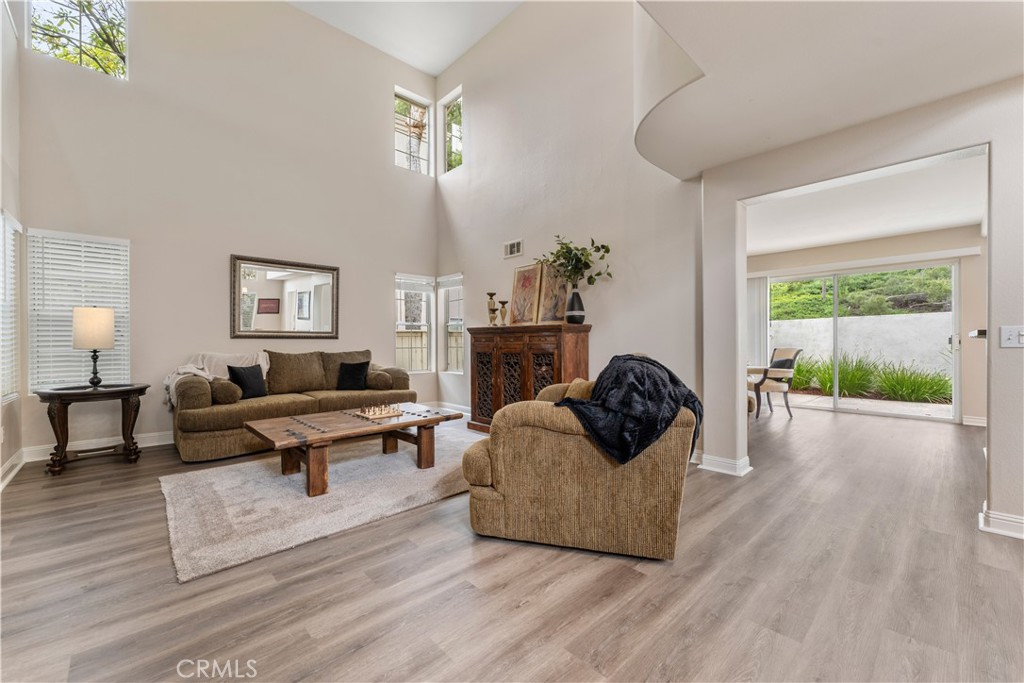 1072 S Laughingbrook Court