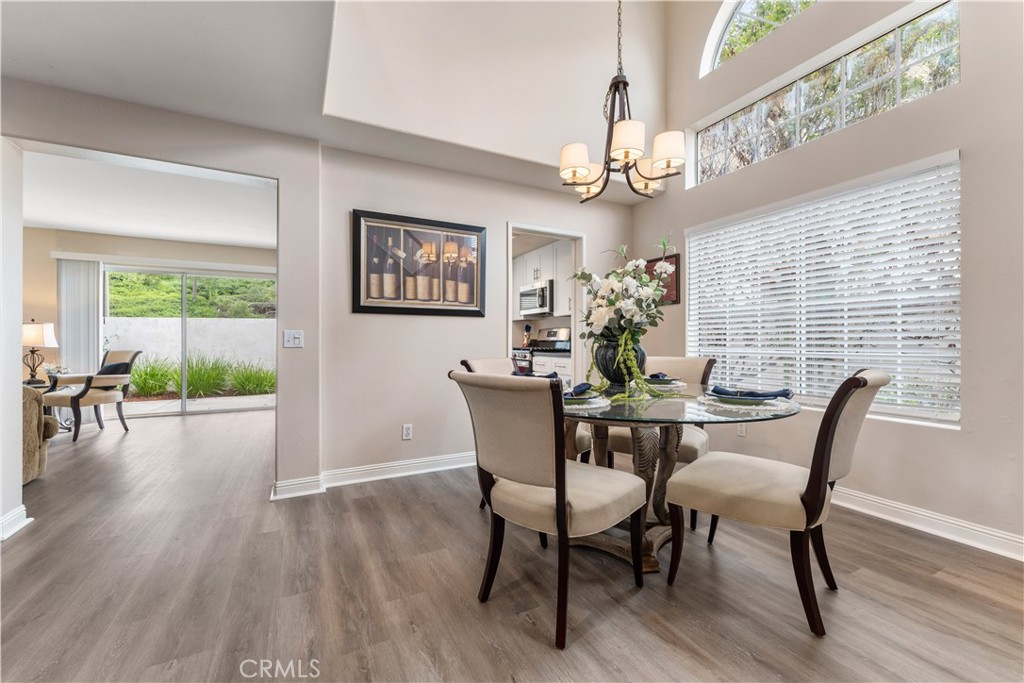 1072 S Laughingbrook Court