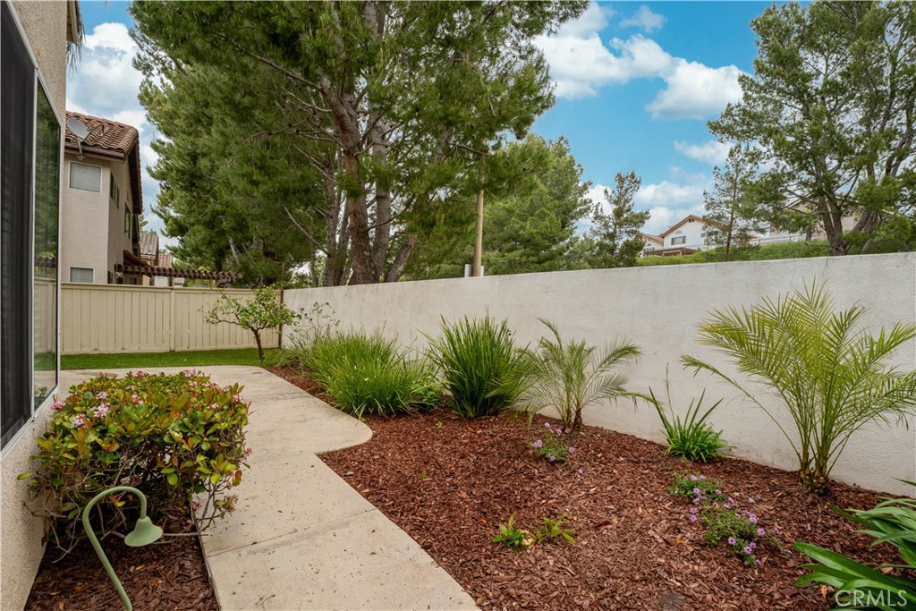 1072 S Laughingbrook Court