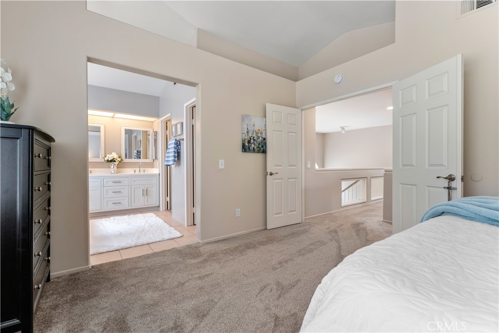 1072 S Laughingbrook Court